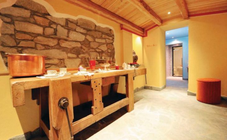 Hotel Bucaneve in Cervinia , Italy image 13 